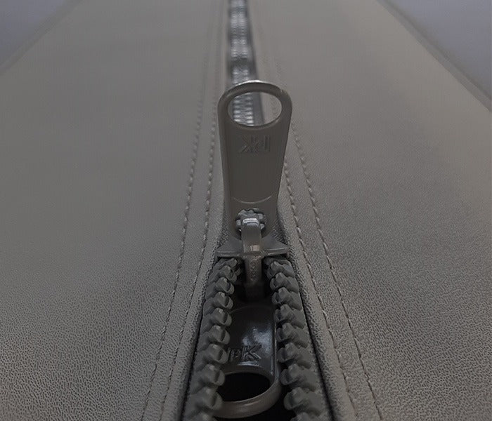 No. 10 Moulded Everyday Zip