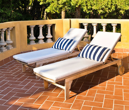 Agora Lines balcony lounge